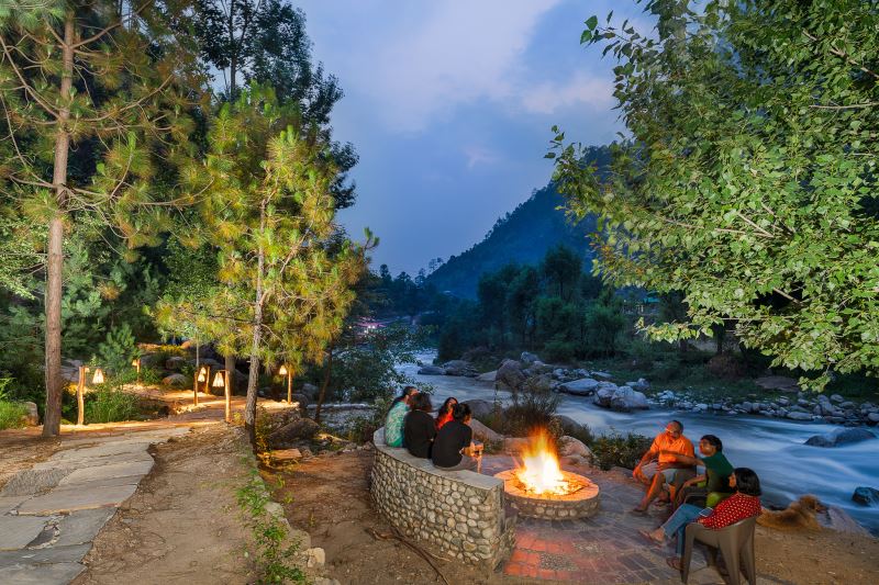 tirthan valley retreat by The bliss from within